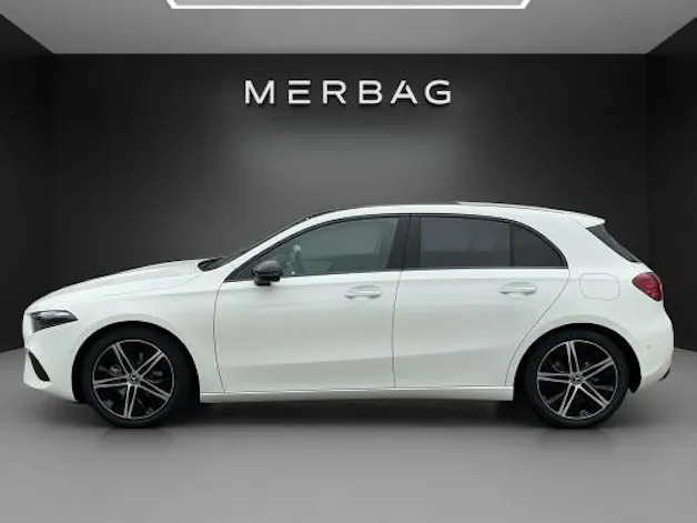 MERCEDES-BENZ A 200 Night Star 7G-DCT