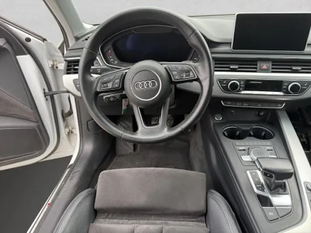 AUDI A4 Avant 2.0 TDI Sport qu