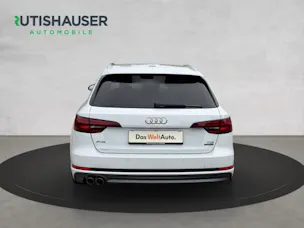 AUDI A4 Avant 2.0 TDI Sport qu