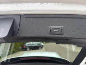 AUDI A4 Avant 2.0 TDI Sport qu
