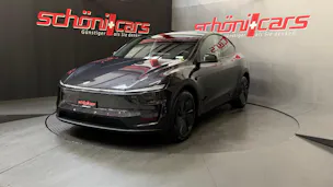 Tesla Model Y Long Range Premium AWD