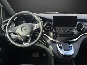 MERCEDES-BENZ EQV 300