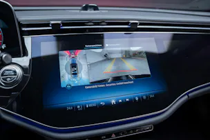 MERCEDES-BENZ E 220 d AMG Line / Hyperscreen / 360°Kamera / Burmester