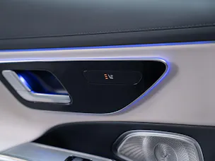 MERCEDES-BENZ E 220 d AMG Line / Hyperscreen / 360°Kamera / Burmester
