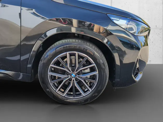 BMW iX1 eDrive 20 M Sport