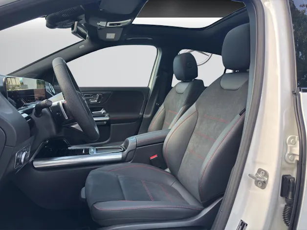 MERCEDES-BENZ GLA 220d 4Matic 8G-DCTSwiss Star