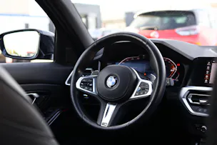 BMW 320d xDrive 48V Touring M Sport Steptronic * LASERLICHT * HEAD-UP DISPLAY * ELEKTRISCHE LEDERSITZE *