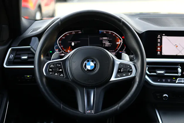 BMW 320d xDrive 48V Touring M Sport Steptronic * LASERLICHT * HEAD-UP DISPLAY * ELEKTRISCHE LEDERSITZE *