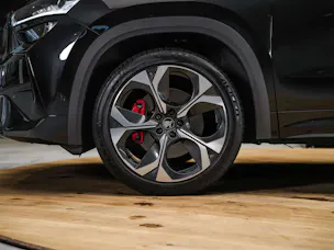 SKODA Kodiaq 2.0 TSI RS 4x4 *Werksgarantie*Head Up*Standheizung*Sitzbelüftung*