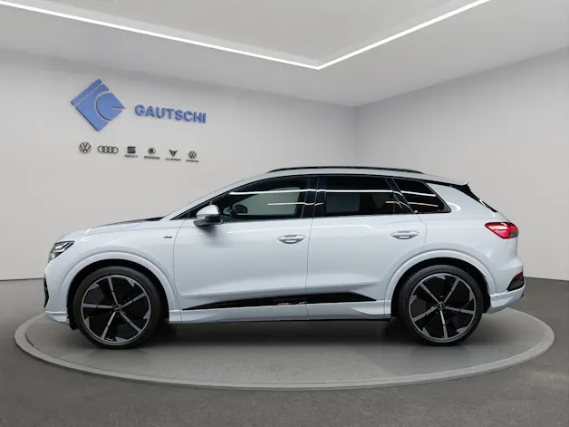 AUDI Q4 e-tron 50 quattro