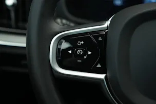 VOLVO V60 T8 eAWD Plug in Hybrid Ultra Dark Geartronic