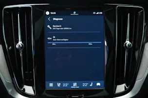 VOLVO V60 T8 eAWD Plug in Hybrid Ultra Dark Geartronic