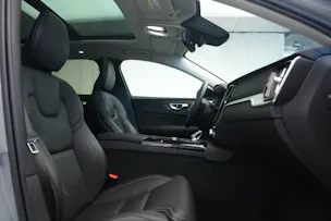 VOLVO V60 T8 eAWD Plug in Hybrid Ultra Dark Geartronic