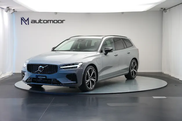 VOLVO V60 T8 eAWD Plug in Hybrid Ultra Dark Geartronic