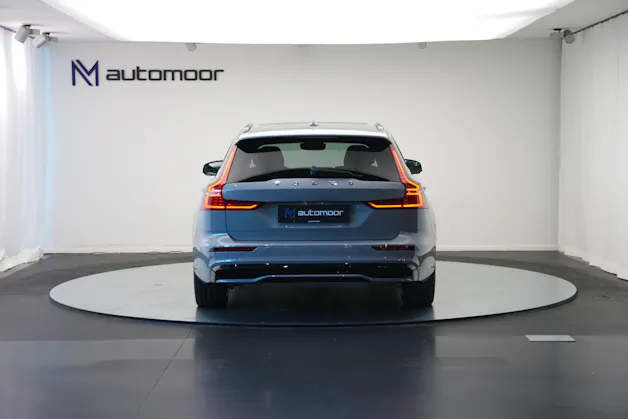 VOLVO V60 T8 eAWD Plug in Hybrid Ultra Dark Geartronic