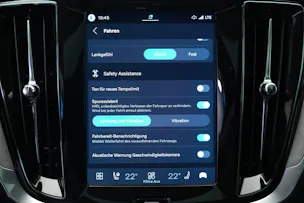 VOLVO V60 T8 eAWD Plug in Hybrid Ultra Dark Geartronic