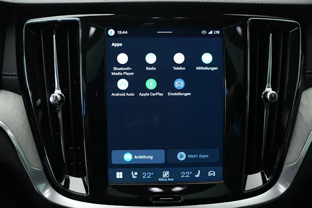 VOLVO V60 T8 eAWD Plug in Hybrid Ultra Dark Geartronic