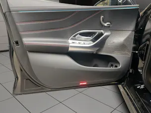 MERCEDES-BENZ C 400 4MATIC EQ Technology