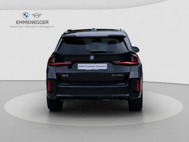 BMW X1 U11 30e xDrive paddles