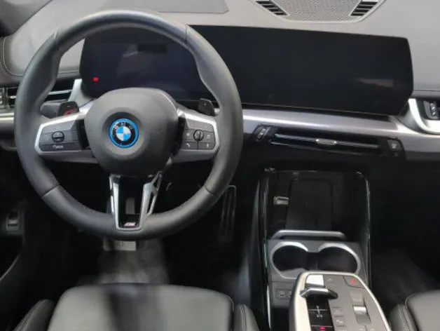 BMW X1 U11 30e xDrive paddles