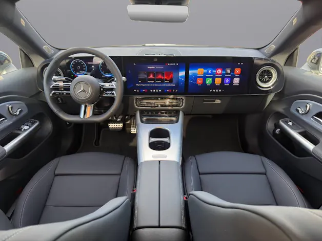 MERCEDES-BENZ CLA 220 AMG Line 4matic