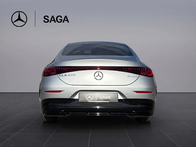 MERCEDES-BENZ CLA 220 AMG Line 4matic