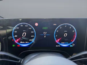 MERCEDES-BENZ CLA 220 AMG Line 4matic