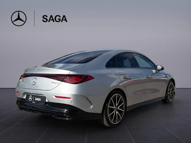 MERCEDES-BENZ CLA 220 AMG Line 4matic