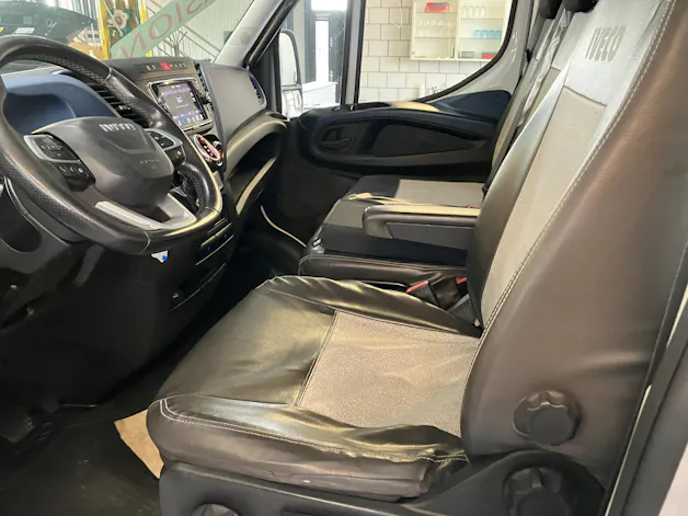 IVECO 35S21 HA8D AUTOMATIK 210 PS