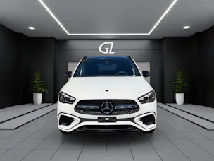 MERCEDES-BENZ GLA 200 Night Star 7G-DCT
