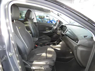 OPEL Grandland 1.6 Hybrid 4x4 GSe Automat (AHK 1'250 kg)