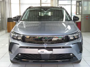OPEL Grandland 1.6 Hybrid 4x4 GSe Automat (AHK 1'250 kg)