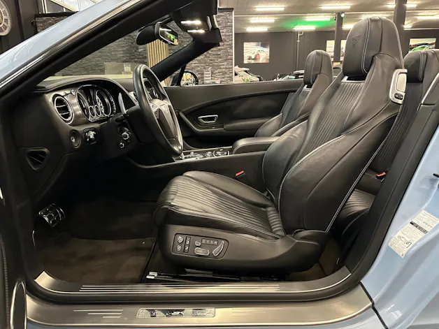 BENTLEY Continental GTC 4.0 V8 S
