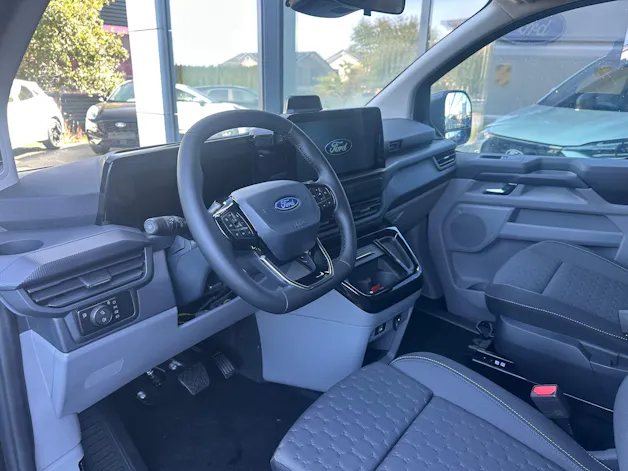 FORD Transit C combi 340 L1 2.5 Dur PHEV/Aut.