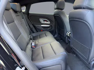MERCEDES-BENZ CLA 350 Progressive 4matic