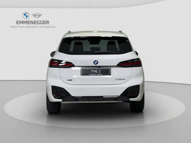 BMW 2er Reihe U06 Active Tourer 230e xDrive paddles