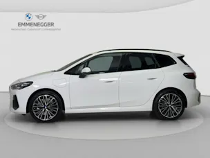 BMW 2er Reihe U06 Active Tourer 230e xDrive paddles