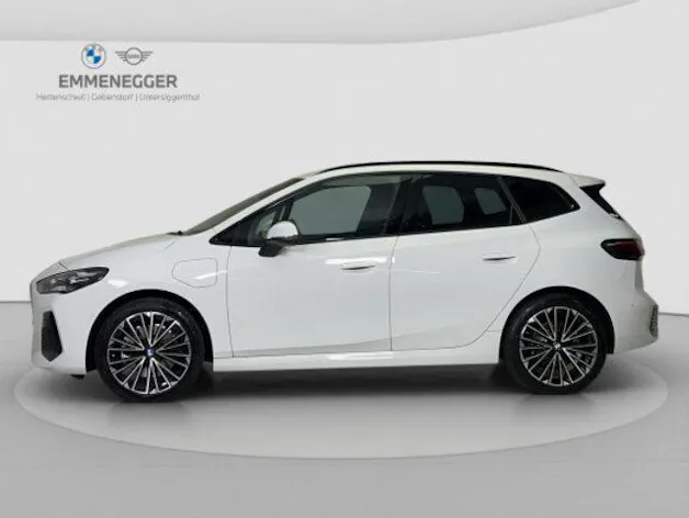 BMW 2er Reihe U06 Active Tourer 230e xDrive paddles
