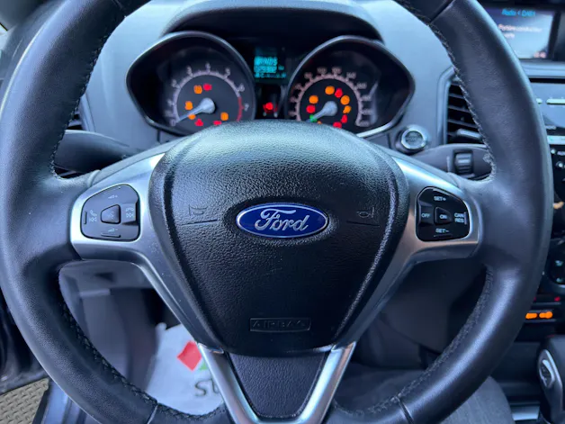 FORD EcoSport 1.5 Titanium PowerShift