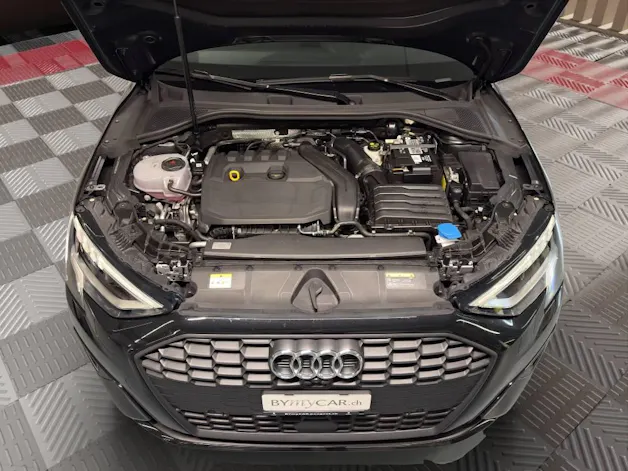 AUDI A3 Sportback 35 TFSI Attraction S-tronic