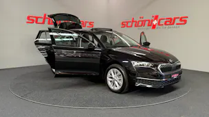SKODA Octavia Combi 2.0 TSI DSG Selection 4x4