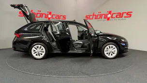 SKODA Octavia Combi 2.0 TSI DSG Selection 4x4