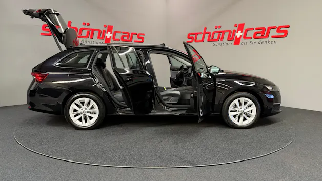 SKODA Octavia Combi 2.0 TSI DSG Selection 4x4