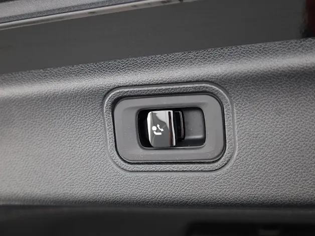 MERCEDES-BENZ C400 4Matic elektrisch
