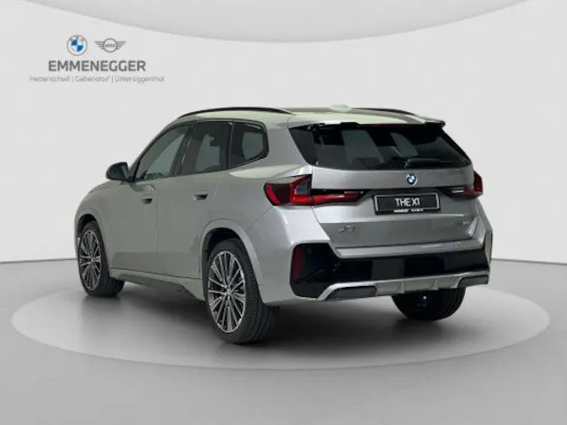 BMW X1 U11 20i sDrive paddles