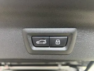 BMW X1 U11 20i sDrive paddles