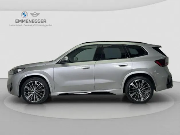 BMW X1 U11 20i sDrive paddles