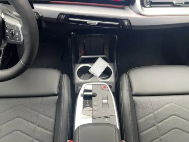 BMW X1 U11 20i sDrive paddles