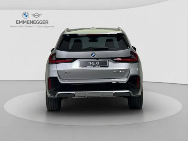 BMW X1 U11 20i sDrive paddles