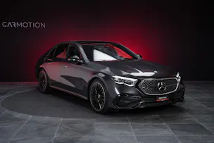 MERCEDES-BENZ E 220 d AMG Line Limousine / Hyperscreen / Panorama-Schiebedach / Burmester